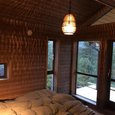 Mountain River Views * 보스